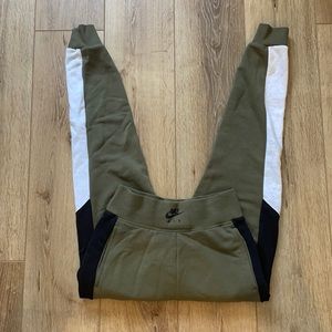 nike sweatpants
